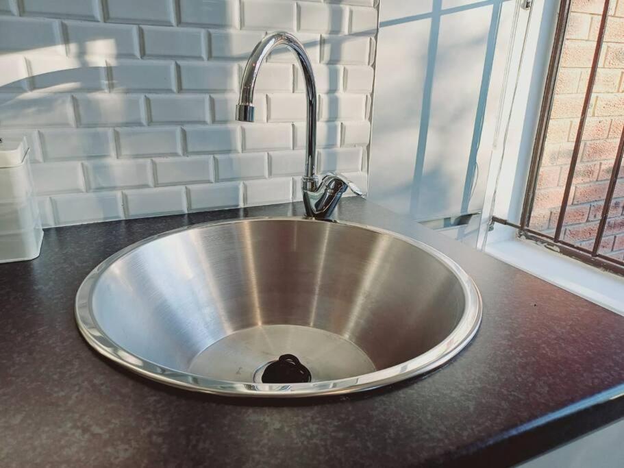 Apartment Charm Nest - Uncapped Wi-fi & Self Check-in *